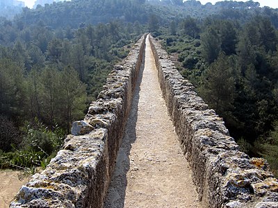 Roman aqueduct Aqüeducte de les Ferreres (Tarragona, 2006)