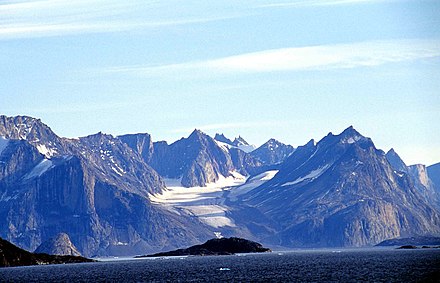 Nedlukseak Fiord (Davis Strait) and view to the mountains