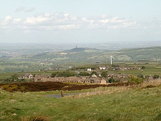 <span class="mw-page-title-main">Hade Edge</span> Village in West Yorkshire, England