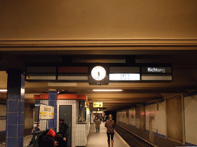 File:Berlin - U-Bahnhof Boddinstraße - Linie U8 (6529366693).jpg