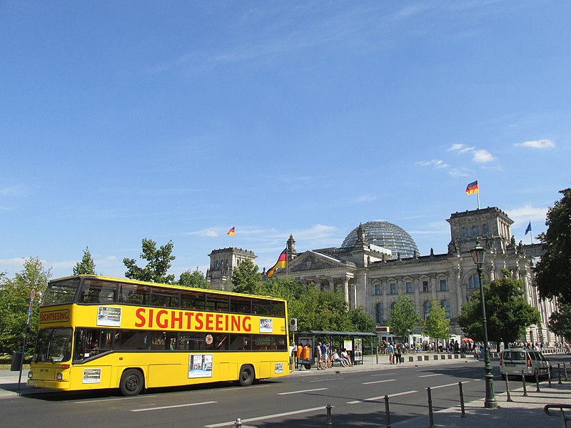 File:Berlin Sightseeing - panoramio.jpg