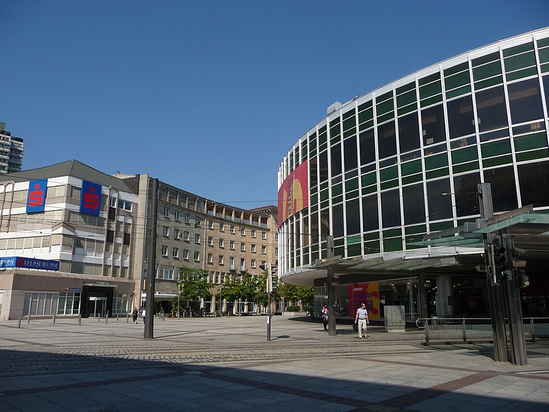 File:Berliner Platz Ludwigshafen.JPG