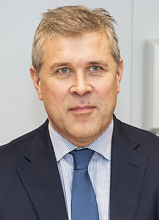 <span class="mw-page-title-main">Bjarni Benediktsson (born 1970)</span> Prime Minister of Iceland in 2017