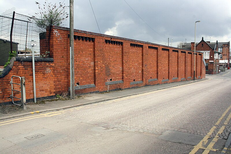 File:Brick wall on north side of Soar Lane - geograph.org.uk - 4031656.jpg