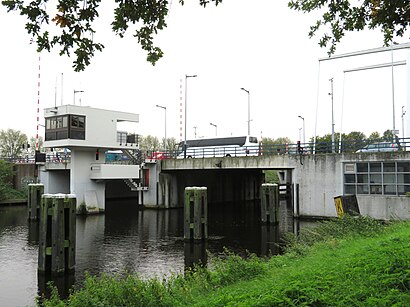 Hoe gaan naar Meeuwenplein 5, 1022 BK Amsterdam met het openbaar vervoer - Over de plek