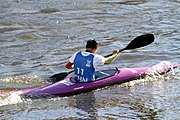 Deutsch: Kanusport bei den Olympischen Jugendspielen 2018; Tag 10, 16. Oktober 2018; Finale Jungen Einer-Kajak-Slalom: Lan Tominc (Slowenien, Gold) - Guan Changheng (China, Silber) - Tom Bouchardon (Frankreich, Bronze) English: Canoeing at the 2018 Summer Youth Olympics at 16 October 2018 – Boys' K1 slalom Gold Medal Race: Lan Tominc (Slovenia, gold) - Guan Changheng (China, silver) - Tom Bouchardon (France, bronze)