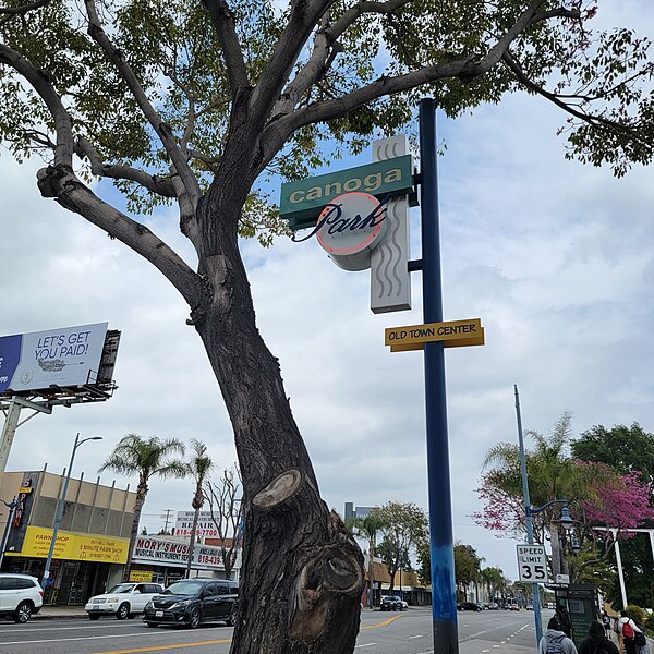 File:Canoga Park Old Town Center.jpg