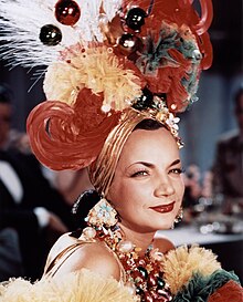 L'actriz brasilera Carmen Miranda, en una escena d'a cinta Week-End in Havana (1941).