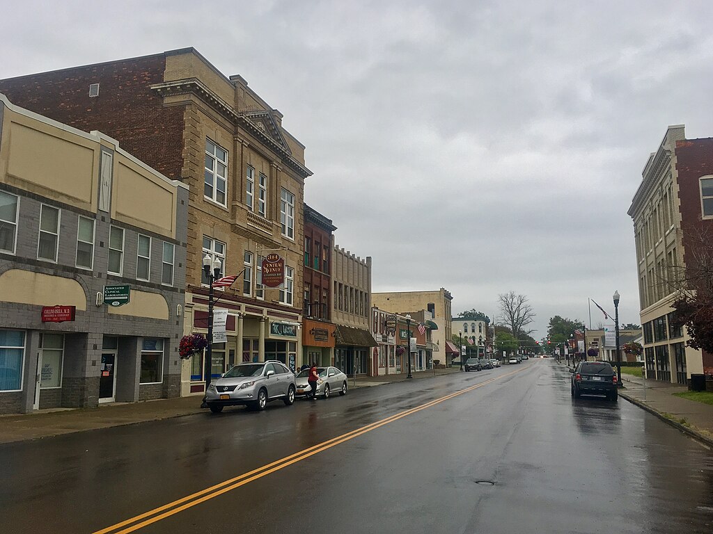 DUNKIRK NEW YORK DOWNTOWN CENTRAL AVE. STREET SCENE VINTAGE