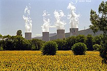 Centrale nucléaire de Cruas.jpg