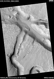 Канали в регіоні Ares Vallis, знімок із HiRISE.