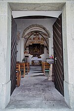 L'interno della chiesa di San Biagio a Mediis (UD) visto dall'ingresso dopo il restauro