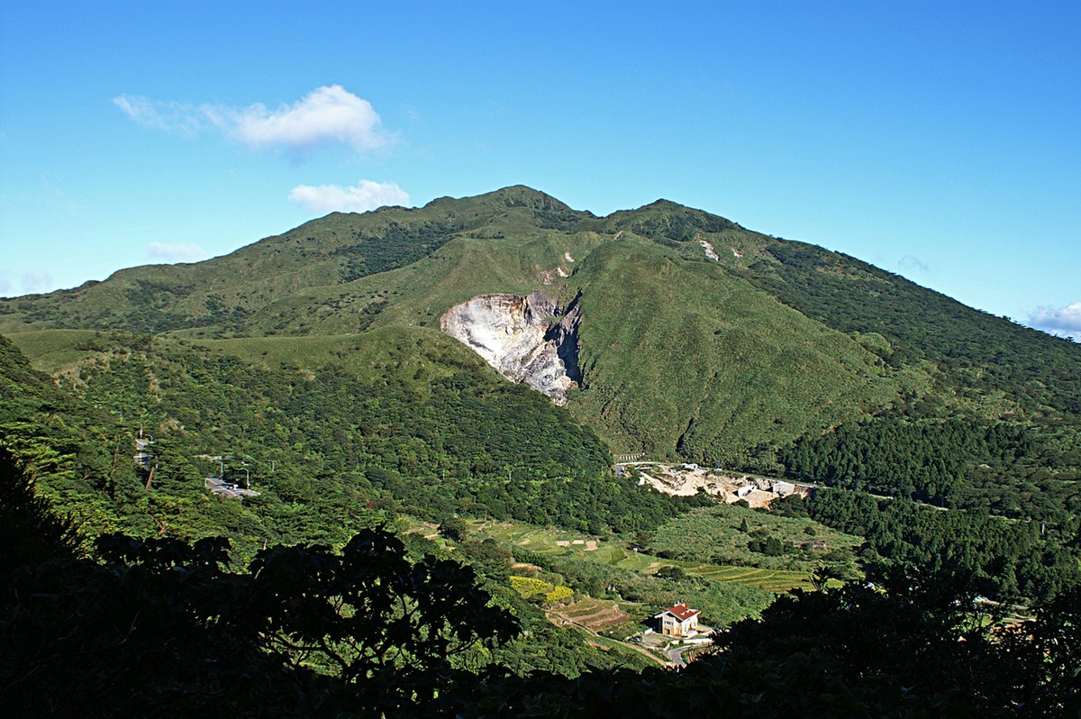 1200px Chihsingshan 2c Tatun Volcanoes Jpg