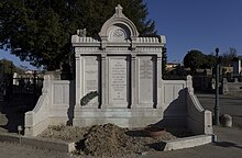 Cimitirul Loyasse - Mormântul Gabriel Bonvalot și Louis Léopold Ollier.jpg