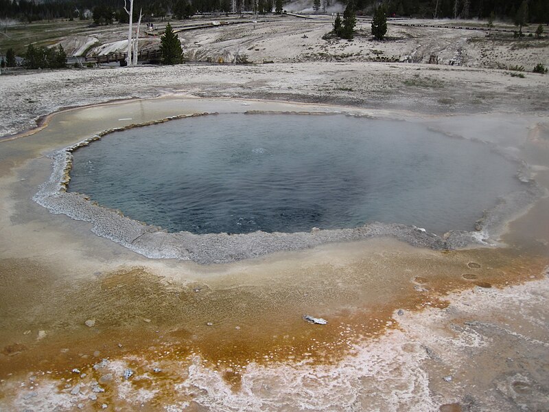 File:Crested Pool (late morning, 31 May 2013) 23.jpg