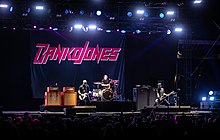 Danko Jones na festivalu Rock am Ring v roce 2022. Zleva: Danko Jones, Rich Knox a John Calabrese