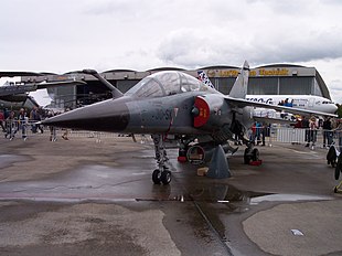 Il muso dell'F1; si noti la sonda per il rifornimento in volo e le prese d'aria simili a quelle dell'F-104.