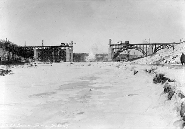Construction of the Prince Edward Viaduct over the Don River in January 1917