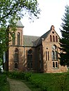 Kirche sowie Erbbegräbnis auf dem Kirchhof