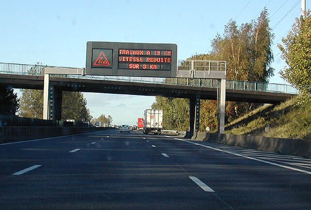 Dynamic information panel used on the French Autoroute.