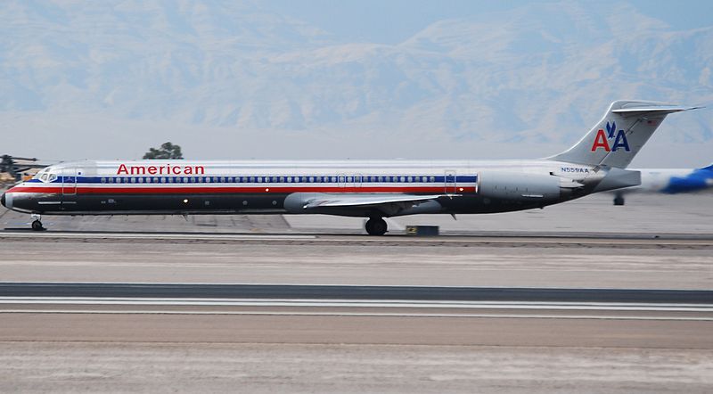 File:EM AMERICAN AIRLINES (2666225333).jpg