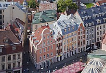 Edificios en la Plaza del Mercado, Riga, Letonia, 2012-08-07, DD 02.JPG