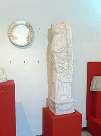 Cariátide del foro romano de Carthago Nova.