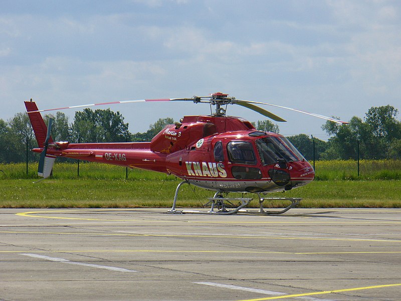 File:EurocopterAS350Écureuil ILA2006.jpg