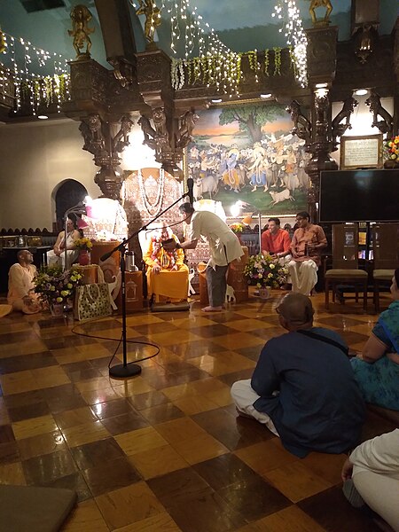 File:Girijaj Swami Maharaja Iskon Khrsna temple 2023 (1) 17.jpg