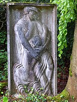 Grabstein Relief (1930, Solothurner Kalkstein) für Melchior Böniger-Ris (1866–1929) von Alexander Zschokke (1894–1981) auf dem Friedhof am Hörnli, Basel