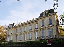 Embassy of Angola in Paris Hotel de Monpelas 001.JPG