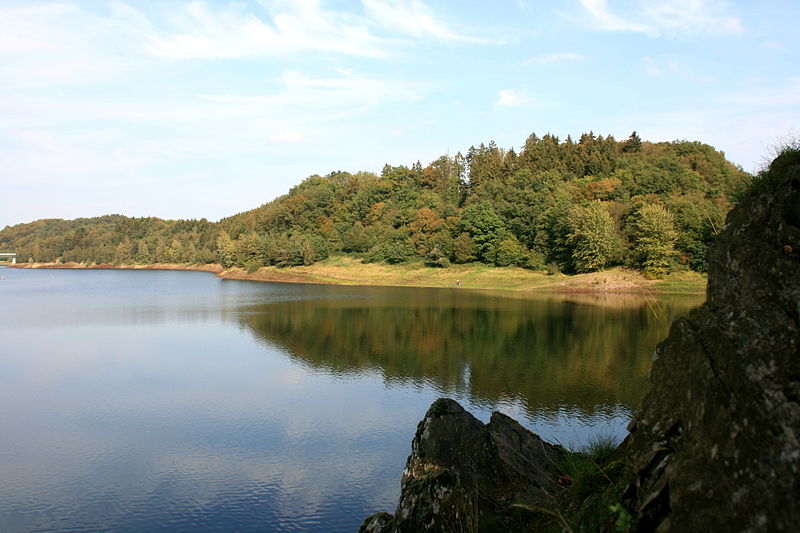 File:Hückeswagen-Radevormwald - Wuppertalsperre (Bielstein) 02 ies.jpg