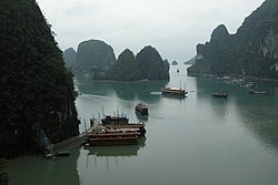 Teluk Hạ Long