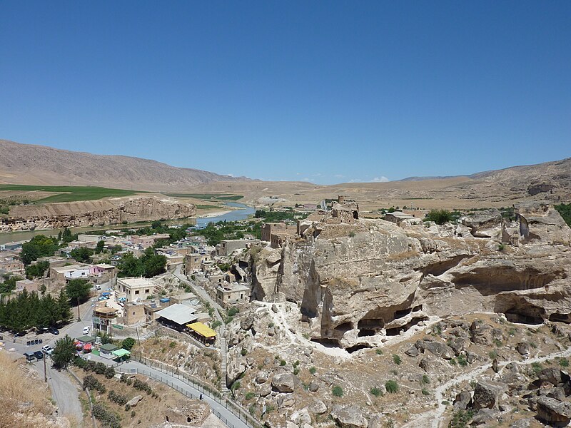 File:Hasankeyf 2012 overview.jpg