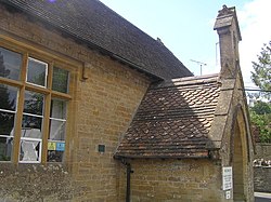 Haselbury Plucknett birinchi maktabi - geograph.org.uk - 807349.jpg