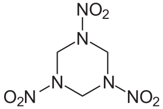 Hexogen, auch Cyclotrimethylentrinitramin, Cyclonit, T4 und RDX genannt, ist ein hochbrisanter, giftiger Sprengstoff aus der Gruppe der Nitramine, der während des Zweiten Weltkriegs in großen Mengen hergestellt wurde und immer noch eingesetzt wird. Der systematische Name von Hexogen lautet 1,3,5-Trinitro-1,3,5-triazinan.
