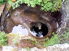 Giant's kettle in Rovaniemi, Finland Hiidenkirnut.jpg