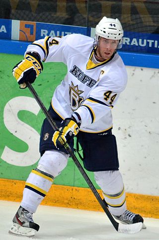 <span class="mw-page-title-main">Kim Hirschovits</span> Finnish ice hockey player