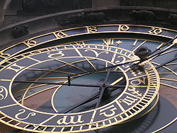 Horloge astronomique Prague detail.JPG