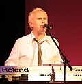 Miniatura para Howard Jones (músico británico)