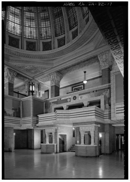 File:INTERIOR, ROTUNDA, GENERAL VIEW FROM THE EAST - Woodbury County Courthouse, Seventh and Douglas Streets, Sioux City, Woodbury County, IA HABS IOWA,97-SIOCI,3-17.tif