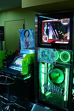 Миниатюра для Файл:Idolmaster arcade cabinet and TV stand.JPG