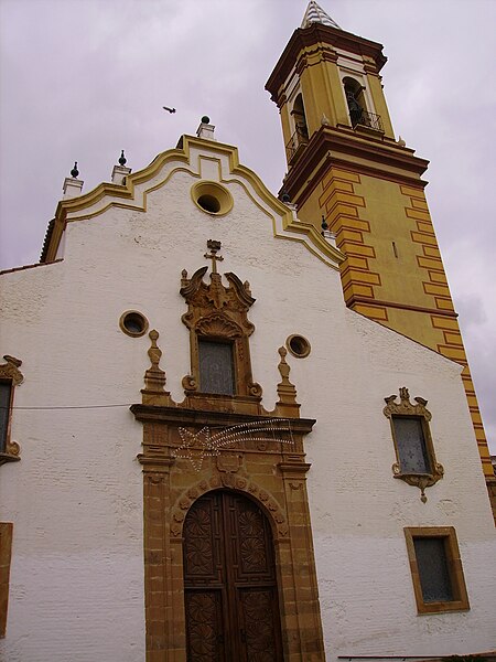 File:Iglesia Virgen de los Remedios de Estepona.jpg