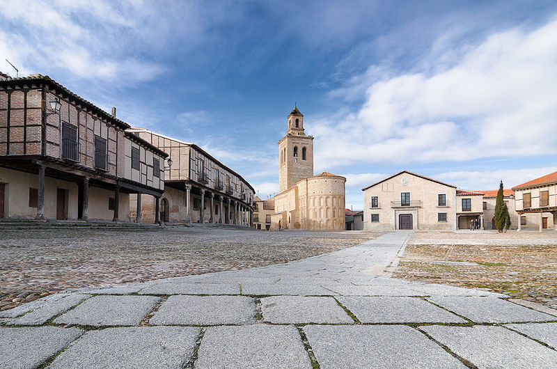 File:Iglesia de Santa María la Mayor.jpg