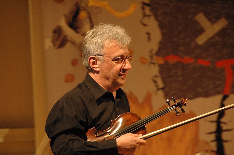 File:Jean Maillet et son violon.jpg