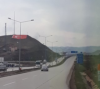 Silnice E88 mezi Elmadağem a Kırıkkale