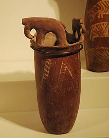 Pot with elephants on the rim from the Naqada II culture (ca. 3700-3200 BC) Keramik-Neues-Museum-03.JPG