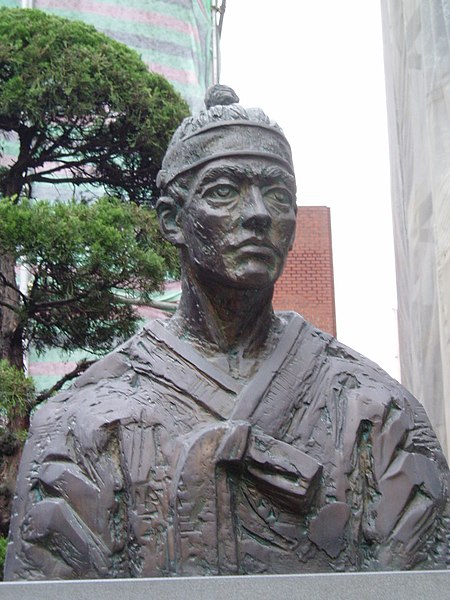 File:Korean priest-Andrew Kim Taegon-02.jpg