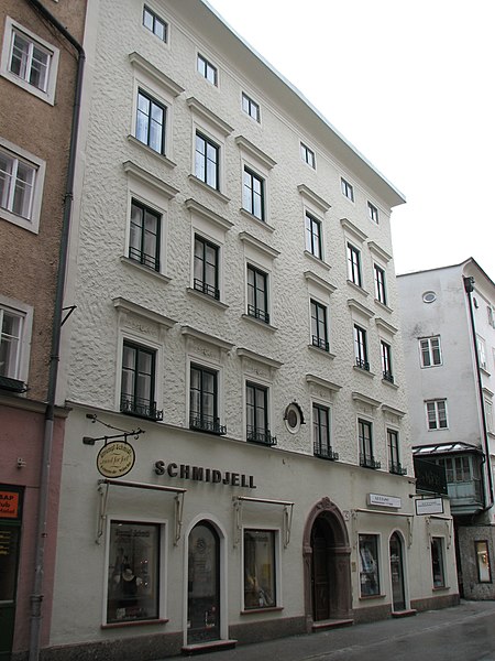 File:Linzer Gasse 52 Bürgerhaus.JPG