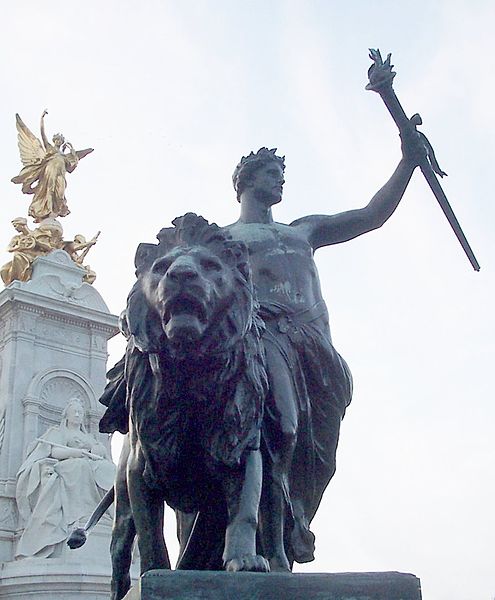 File:London - Victoria Monument 1.JPG